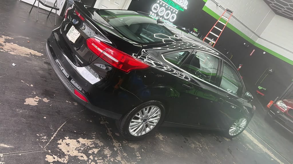 2019 Ford Focus - Image 2