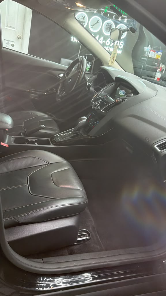 2019 Ford Focus - Image 6